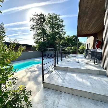 Darroze Villa